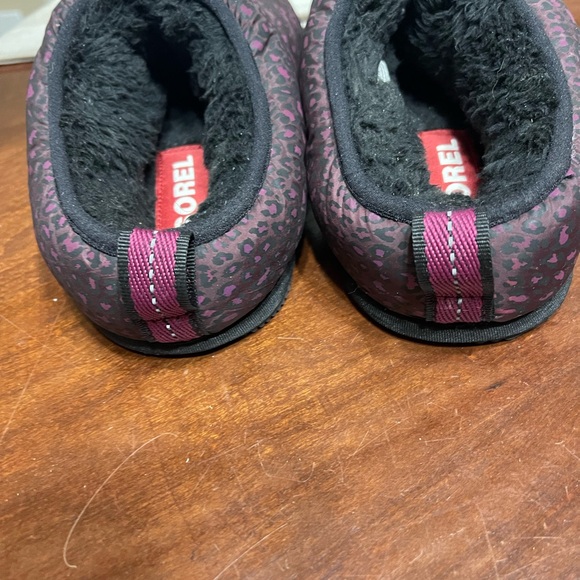 Sorel Go Bodega Run Puffer Faux Fur Epic Plum Leopard Indoor Outdoor Slipper 9 - Picture 4 of 7